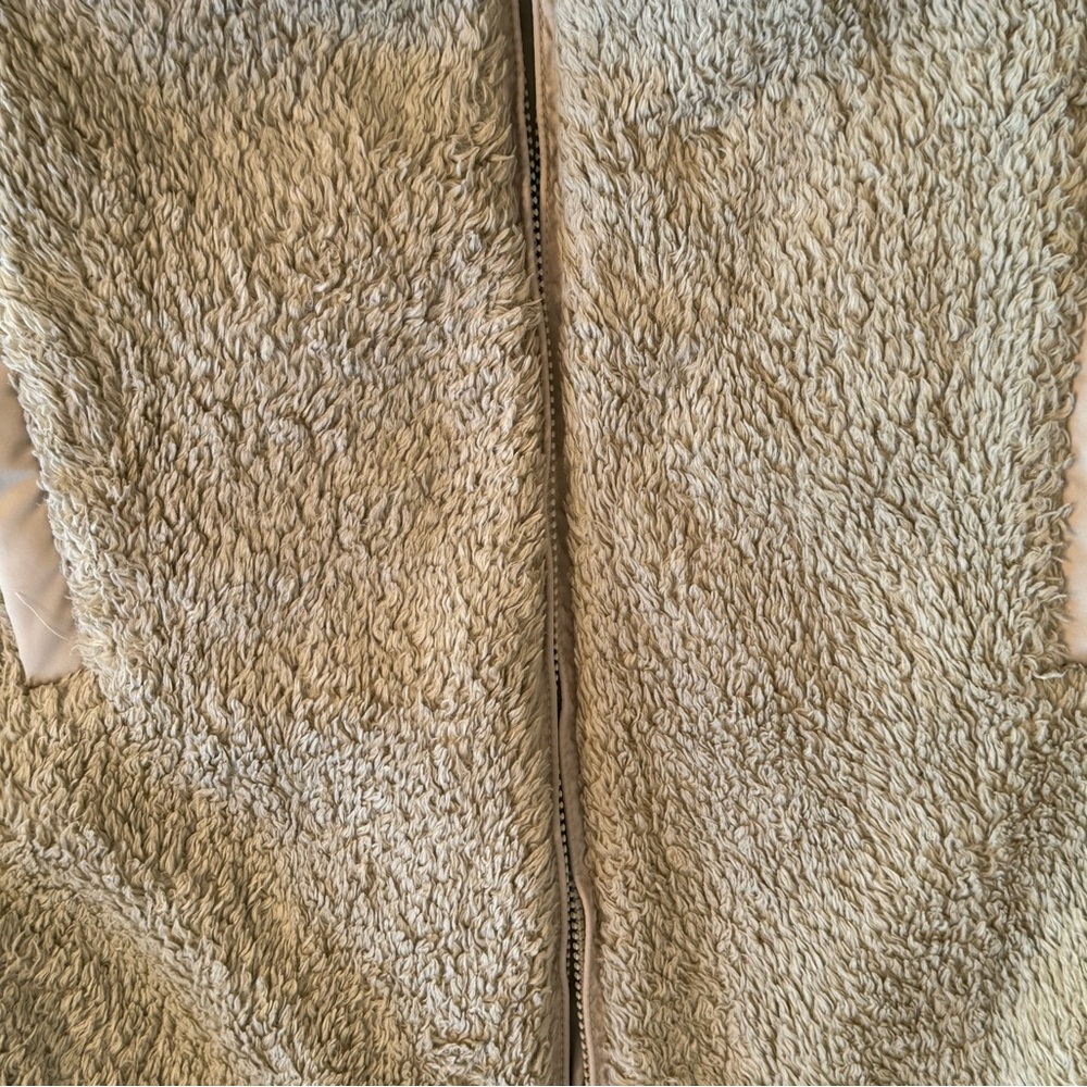 Women’s Patagonia Vest - Size Large - Picture 5 of 5